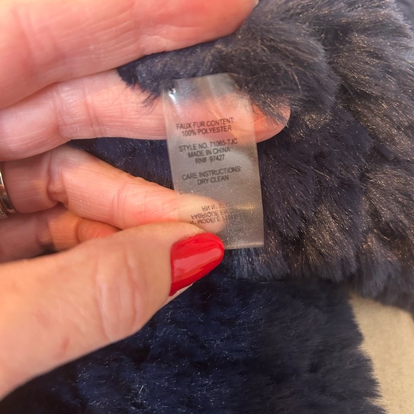 Gorgeous Dolce Cabo Midnight Blue Faux Fur Vest❤️L - Picture 13 of 14